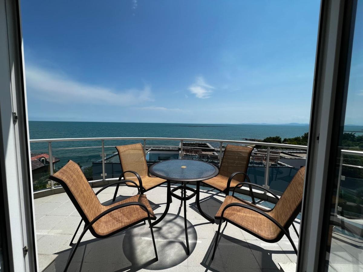 Modern Beachfront Apartment With Pool Ravda Buitenkant foto